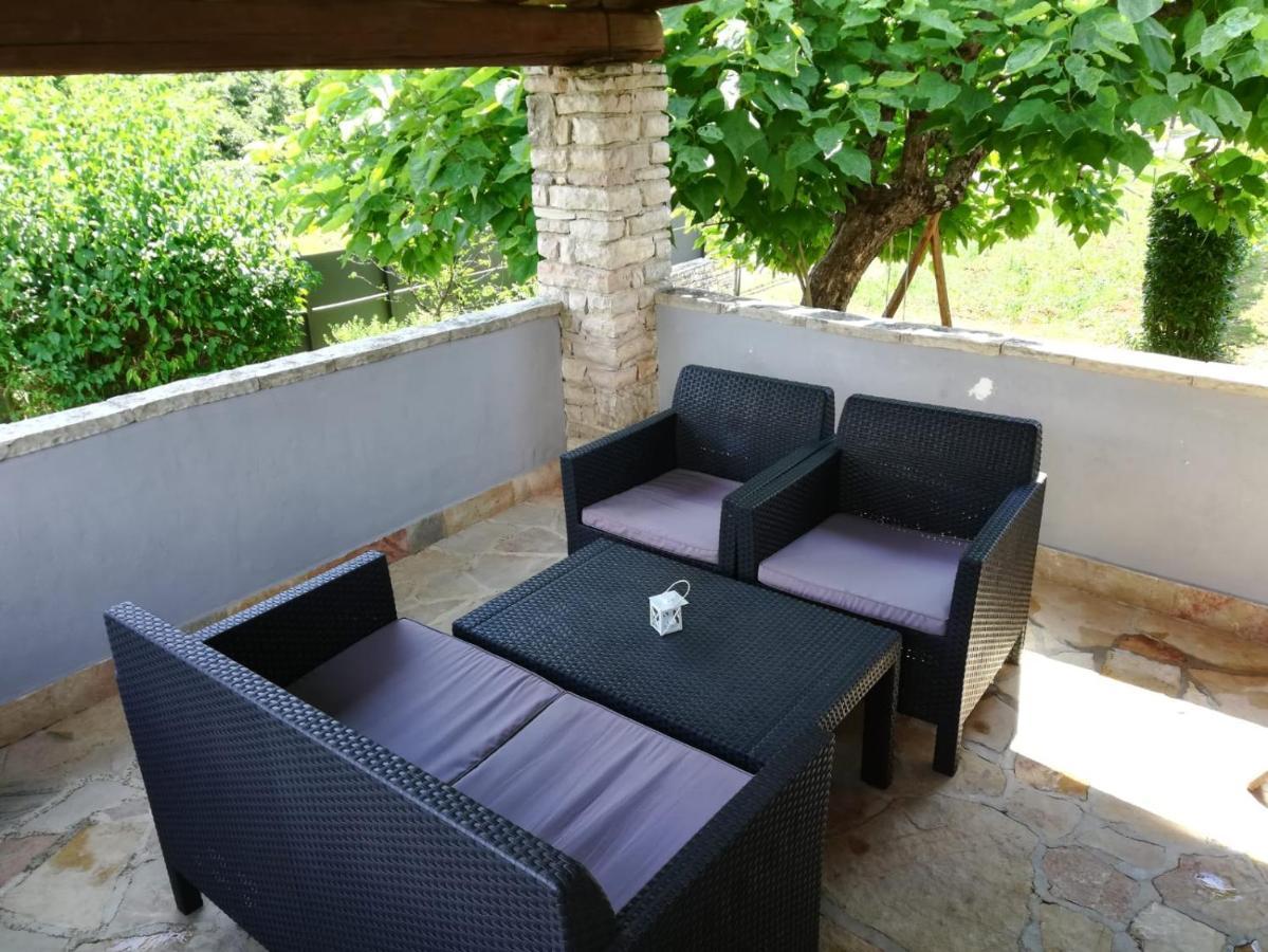 Holiday Home Maria Pazin Extérieur photo