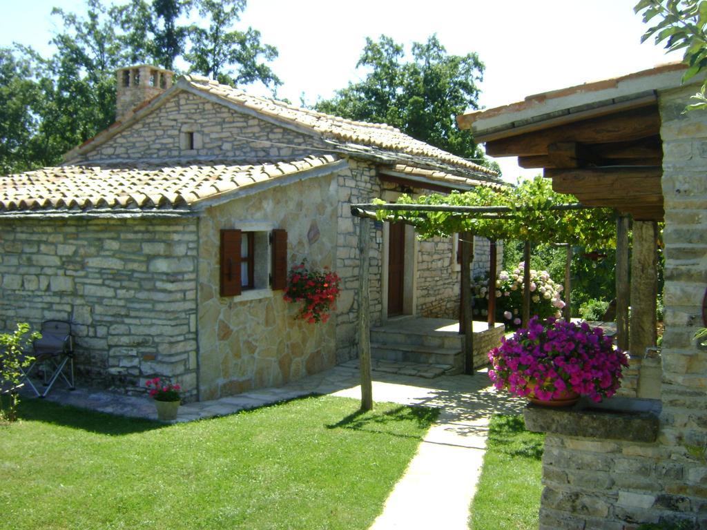 Holiday Home Maria Pazin Extérieur photo